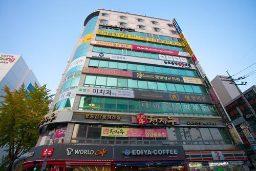 Cnn Hotel Changwon Exterior photo
